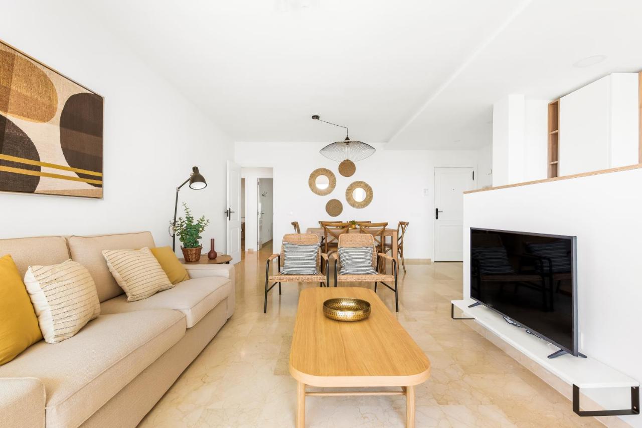 Beach Apartment With Terrace And Private Parking Radazul Eksteriør bilde